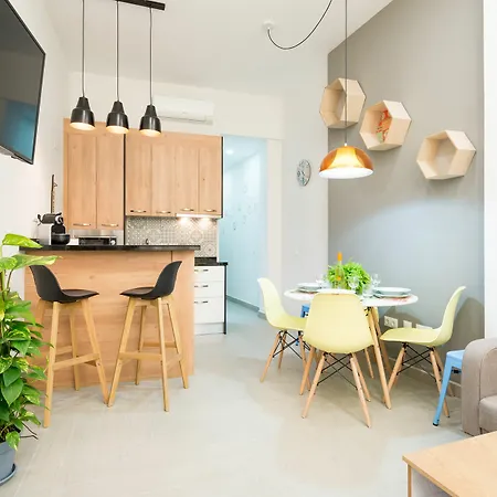 Lovely & Quiet Center *